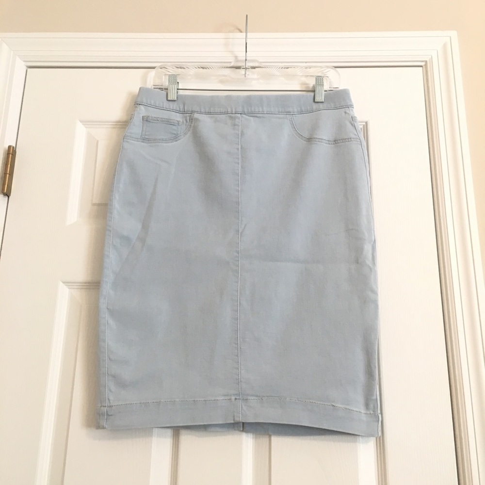 Light Wash Stretchy Denim Pencil Skirt